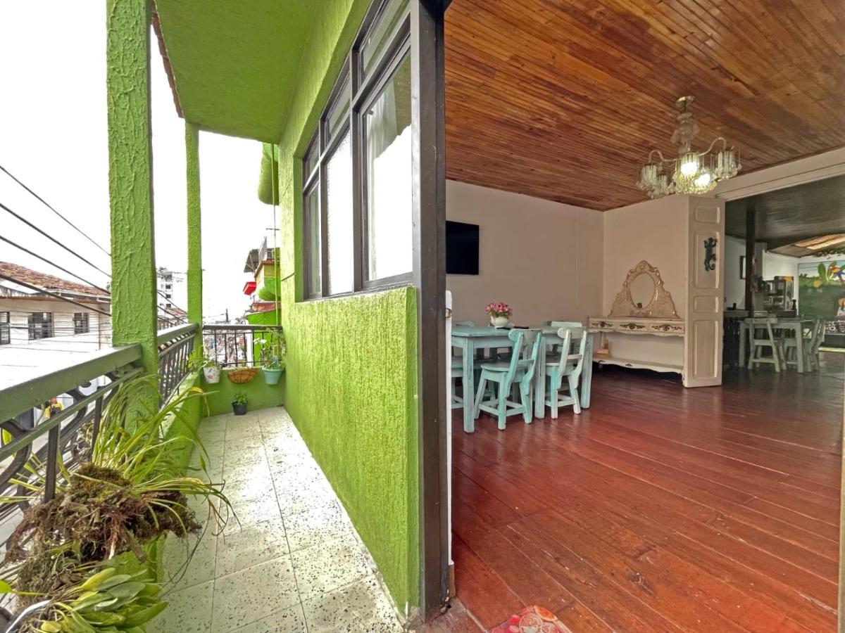 Bed and Breakfast Casa Madre Tierra Src Санта-Роса-де-Кабаль Экстерьер фото